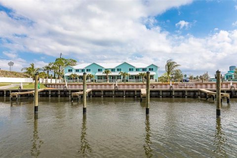 Touwnhouse à vendre à Merrit Island, Floride: 4 chambres, 137.77 m2 № 1353398 - photo 15