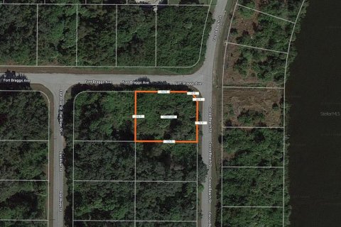 Terreno en venta en Port Charlotte, Florida № 882601 - foto 1