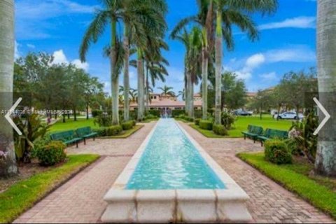 Copropriété à vendre à Pembroke Pines, Floride: 3 chambres, 162.11 m2 № 1325794 - photo 12