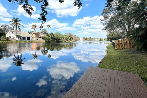 Villa ou maison à vendre à Cooper City, Floride: 4 chambres, 180.79 m2 № 1117230 - photo 28