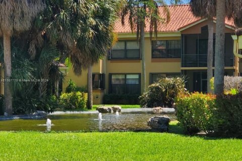 Condominio en venta en Miami Lakes, Florida, 2 dormitorios, 78.97 m2 № 1117279 - foto 18