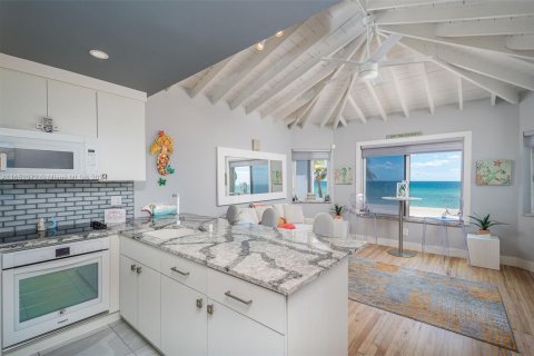 Copropriété à louer à Hollywood, Floride: 1 chambre, 49.98 m2 № 1348487 - photo 4