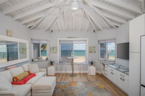 Copropriété à louer à Hollywood, Floride: 1 chambre, 49.98 m2 № 1348487 - photo 1