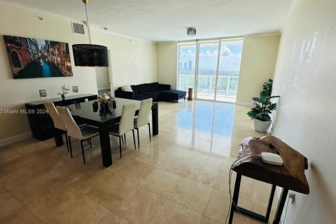 Copropriété à louer à North Miami, Floride: 2 chambres, 148.92 m2 № 1348528 - photo 6