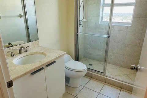 Copropriété à louer à North Miami, Floride: 2 chambres, 148.92 m2 № 1348528 - photo 24