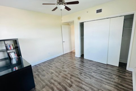 Copropriété à louer à North Miami, Floride: 2 chambres, 148.92 m2 № 1348528 - photo 23