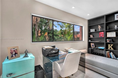 Casa en venta en Miami, Florida, 4 dormitorios, 201.41 m2 № 1282312 - foto 17