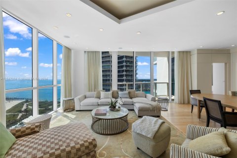 Condo in Miami Beach, Florida, 4 bedrooms  № 1329731 - photo 4