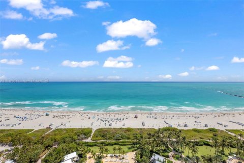 Condo in Miami Beach, Florida, 4 bedrooms  № 1329731 - photo 21