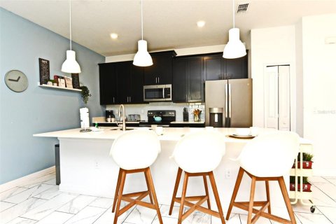 Adosado en venta en Davenport, Florida, 4 dormitorios, 176.7 m2 № 1084188 - foto 10