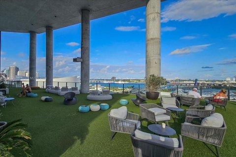 Condominio en venta en Miami, Florida, 1 dormitorio, 41.06 m2 № 1417819 - foto 1