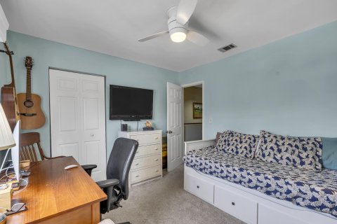 Condo in Panama City Beach, Florida, 2 bedrooms  № 561175 - photo 27
