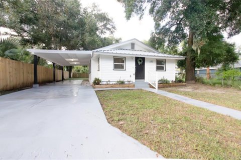 House in Lakeland, Florida 3 bedrooms, 95.69 sq.m. № 1361878 - photo 1