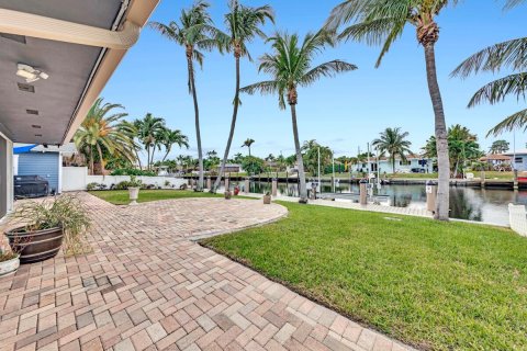 Villa ou maison à vendre à Pompano Beach, Floride: 3 chambres, 157.28 m2 № 919789 - photo 11