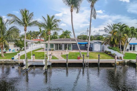 Villa ou maison à vendre à Pompano Beach, Floride: 3 chambres, 157.28 m2 № 919789 - photo 2