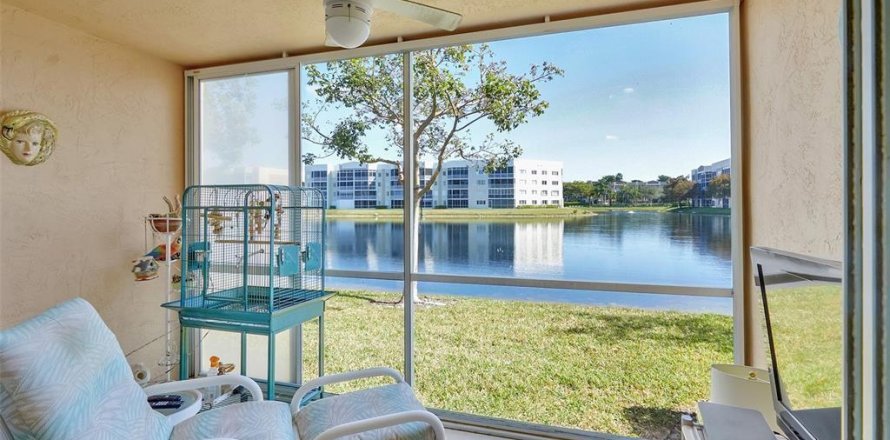 Condo in Tamarac, Florida, 2 bedrooms  № 1007545