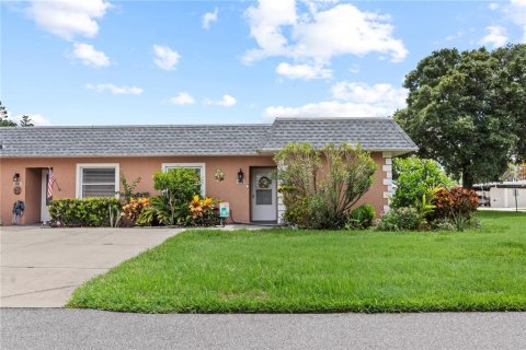 Villa ou maison à vendre à New Port Richey, Floride: 2 chambres, 119.66 m2 № 1302794 - photo 1