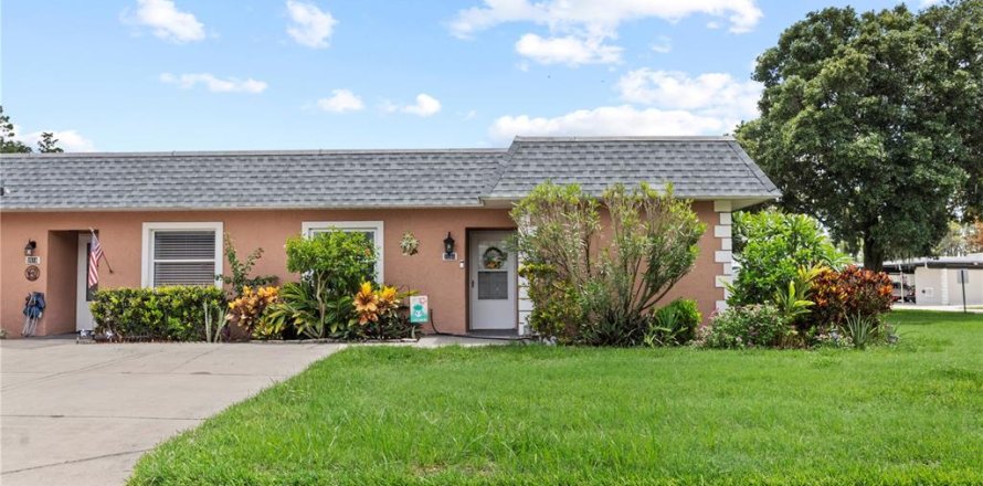 Villa ou maison à New Port Richey, Floride 2 chambres, 119.66 m2 № 1302794