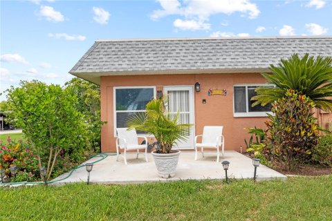 Villa ou maison à vendre à New Port Richey, Floride: 2 chambres, 119.66 m2 № 1302794 - photo 29