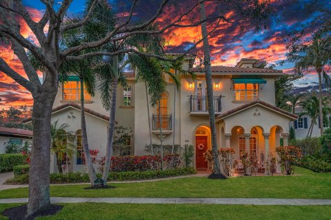 House in Jupiter, Florida 5 bedrooms, 400.59 sq.m. № 1217161 - photo 18