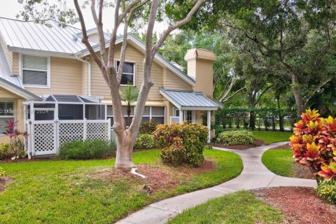 Townhouse in Boynton Beach, Florida 3 bedrooms, 118.17 sq.m. № 1330084 - photo 1