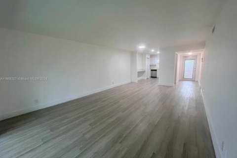 Copropriété à vendre à Sunrise, Floride: 2 chambres, 95.69 m2 № 1389887 - photo 12