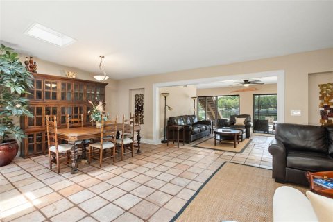 Villa ou maison à vendre à Orlando, Floride: 4 chambres, 248.51 m2 № 1134532 - photo 16