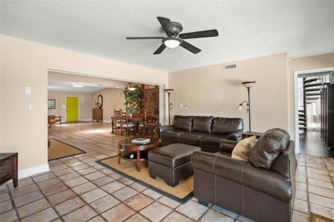 Villa ou maison à vendre à Orlando, Floride: 4 chambres, 248.51 m2 № 1134532 - photo 27
