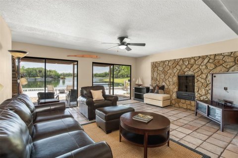 Villa ou maison à vendre à Orlando, Floride: 4 chambres, 248.51 m2 № 1134532 - photo 17