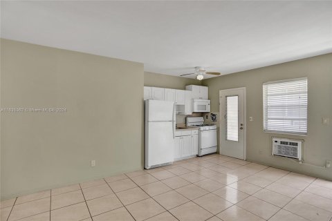 Condominio en venta en Miami Beach, Florida, 1 dormitorio, 44.13 m2 № 1305170 - foto 9