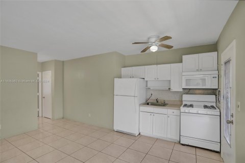 Condominio en venta en Miami Beach, Florida, 1 dormitorio, 44.13 m2 № 1305170 - foto 4