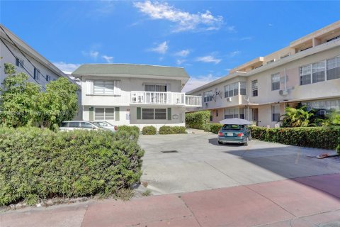 Condo in Miami Beach, Florida, 1 bedroom  № 1305170 - photo 22