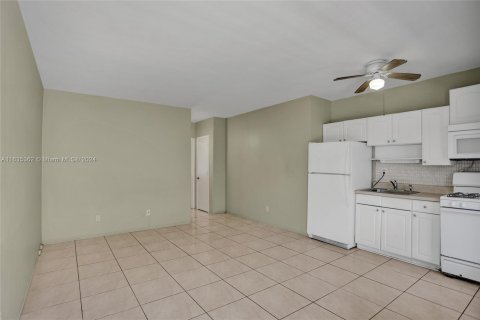 Copropriété à vendre à Miami Beach, Floride: 1 chambre, 44.13 m2 № 1305170 - photo 3