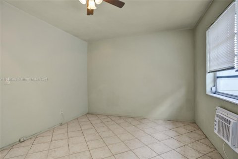 Condominio en venta en Miami Beach, Florida, 1 dormitorio, 44.13 m2 № 1305170 - foto 19