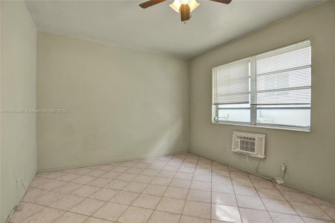 Condominio en venta en Miami Beach, Florida, 1 dormitorio, 44.13 m2 № 1305170 - foto 14