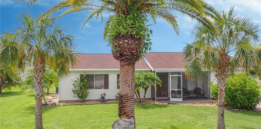 Villa ou maison à North Port, Floride 3 chambres, 122.63 m2 № 1296904