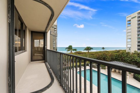 Copropriété à vendre à Hutchinson Island South, Floride: 3 chambres, 250.93 m2 № 932462 - photo 14