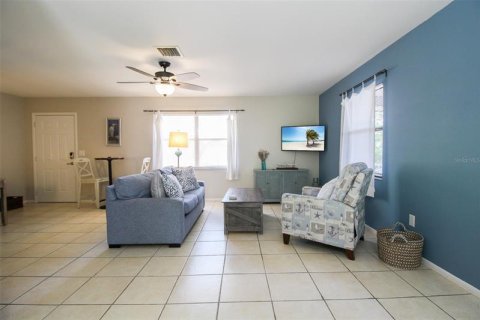 Casa en alquiler en Venice, Florida, 2 dormitorios, 86.86 m2 № 220809 - foto 8