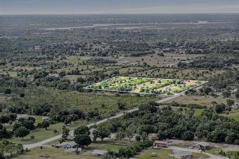 Land in Punta Gorda, Florida № 1169068 - photo 2