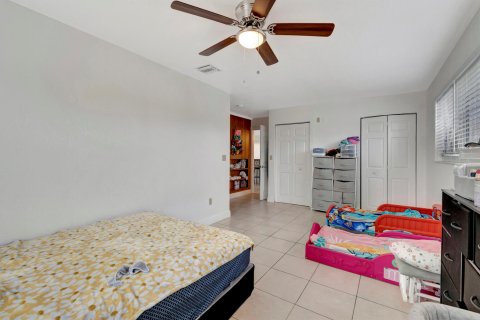 Villa ou maison à vendre à Palm Springs, Floride: 3 chambres, 103.31 m2 № 1151710 - photo 13