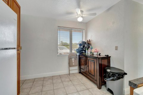 Casa en venta en Palm Springs, Florida, 3 dormitorios, 103.31 m2 № 1151710 - foto 14