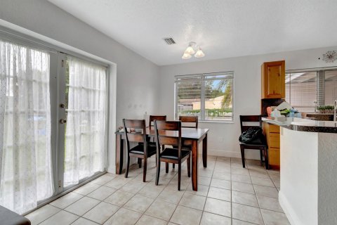 Casa en venta en Palm Springs, Florida, 3 dormitorios, 103.31 m2 № 1151710 - foto 22