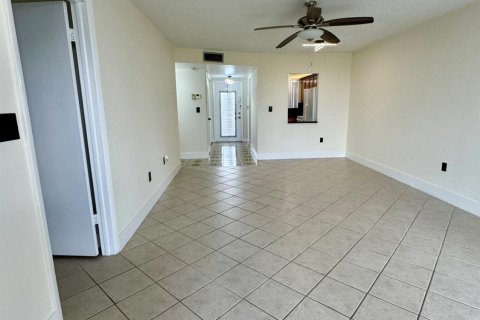 Condo in Sunrise, Florida, 2 bedrooms  № 1151711 - photo 5