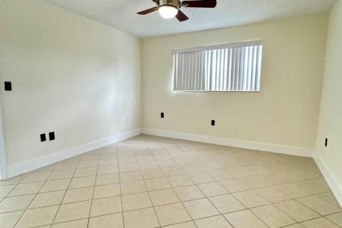 Купить кондоминиум в Санрайз, Флорида 2 спальни, 78.97м2, № 1151711 - фото 9