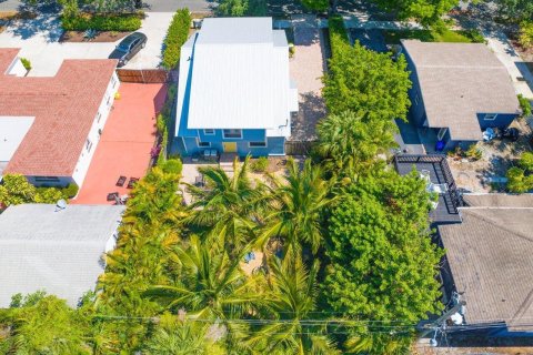 Villa ou maison à vendre à West Palm Beach, Floride: 3 chambres, 194.17 m2 № 1207270 - photo 2