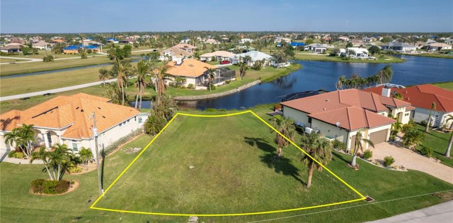 Terreno en Punta Gorda, Florida № 866752