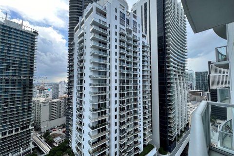 Condominio en alquiler en Miami, Florida, 1 dormitorio, 87.79 m2 № 1395005 - foto 13