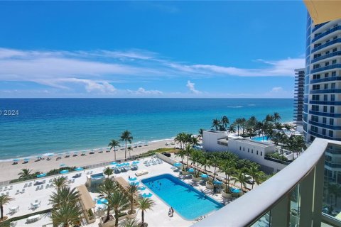 Condominio en alquiler en Hollywood, Florida, 1 dormitorio, 77.57 m2 № 1395007 - foto 8