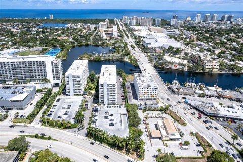 Condominio en venta en Fort Lauderdale, Florida, 1 dormitorio, 105.72 m2 № 1189718 - foto 24