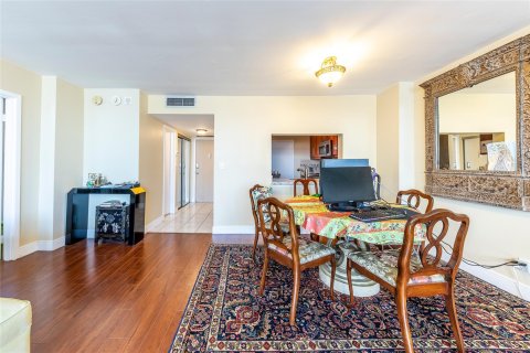 Condo in Fort Lauderdale, Florida, 1 bedroom  № 1189718 - photo 14